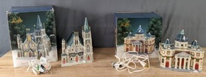 lot 302 image: Dickens Keepsake 1995 Collectibles Church and Museum  M