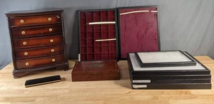 lot 64 image: (10) Jewelry Boxes, Storage Cases and Display Frames M