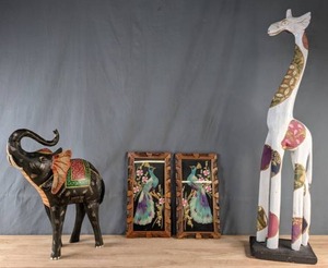 lot 44 image: Wood Showpiece Decoration Walking Elephant, Tall Giraffe and Matching Peacock Wall Art Z