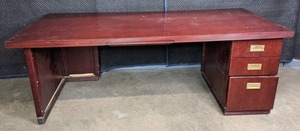 lot 42 image: 4-Drawer Wood ConferenceWriting TableDesk E