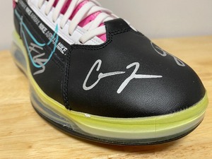 lot 7 image: Autographed NBA Phoenix Suns Deandre Ayton, Cameron Johnson & Frank Kaminsky Nike Air Max 720 Basketball Shoe R
