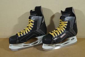 Easton Synergy SYSO Hockey Skates -Size 8