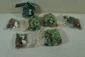 4 Aromatique Decorative Fragrance Packs