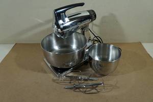 Vintage Sunbeam Mixmaster Stand Mixer
