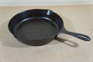 10-12 Cast Iron Skillet #8