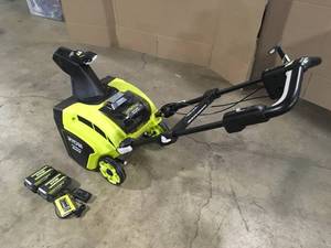 RYOBI 40V HP Brushless Single-Stage Cordless Snowblower 2 batteries and 1 charger in good condition