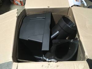 John Deere Bagger for the 100 Series Tractor with a 42 in. deck open box review pictures
