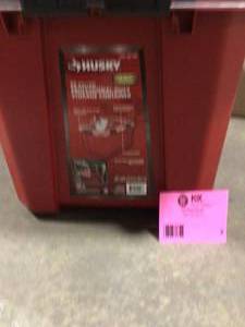 Husky 20 gal storage container opem box customer return see pictures