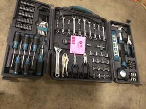 Anvil Home Tool Kit (76-Piece) Customer Returns See Pics