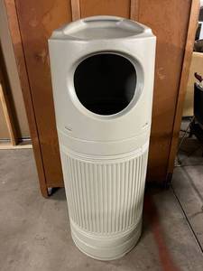 MSRP $300 EACH Lot of 4 Commercial Zone Beige 30-GALLON LitterMate Smokers Outpost Waste Container - GOOD CONDITION
