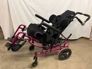 MSRP $2800 INVACARE SOLARA HOT PINK SPREE 3G PEDIATRIC CUSTOM TILT IN SPACE WHEELCHAIR - GREAT WORKING &amp TILTING CONDITION&nbsp