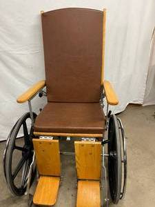WOW FABULOUS VINTAGE GENDRON OAK WOOD RECLINING PADDED WHEELCHAIR WITH ADJUSTABLE EXTENDING LEGS - BACK LAYS FLAT - GREAT WORKING CONDITION - WHEELS MOVE LIKE NEW