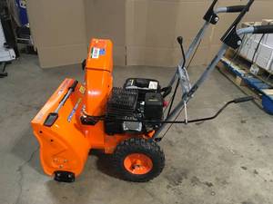 Yardmax 22 in. 2-Stage Gas Snow Blower in like new condition