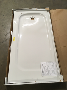 lot 14 image: American Std Passage Left Hand Drain 32 in. x 60 in. Single Threshold Shower Base in White