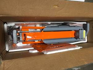 lot 19 image: Yardmax 5-Ton Electric Log Splitter with Stand and Log Tray 15Amp customer return not used see pictures