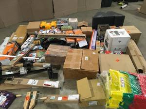 lot 45 image: Pallet with assorted Tools and misc items various models conditions customer returns see pictures