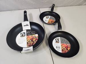 3 New EuroHome Frying Pans