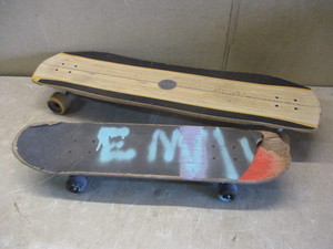 2 Skateboards