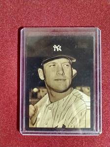 Numbered Mickey Mantle Card - Awesome Serial Number 1952