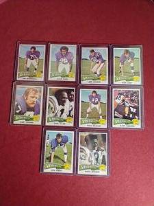 (10) 1975 Topps Vikings Cards