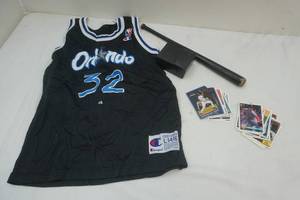 sporting jersey, bat