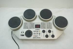 Yamaha drum set