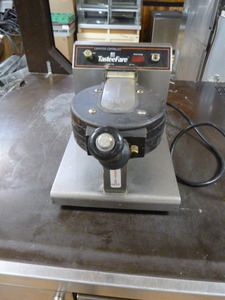 Tastee Far Waffle Maker