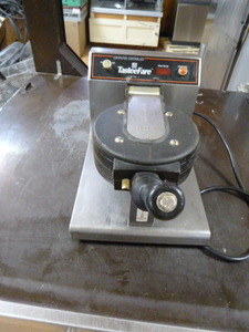 Tastee Far Waffle Maker