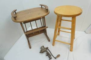 lot 51 image: stool