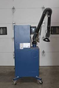lot 8 image: Donaldson Torit Vibra Shake VS1200 with HEPA Filter and Suction Hood
