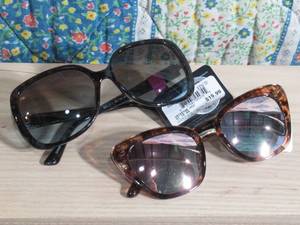 lot 63 image: Womens Sunglasses