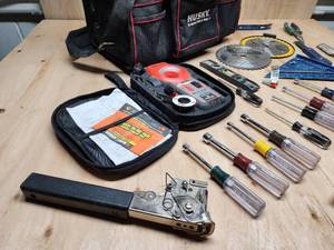lot 58 image: Husky Tool Bag with Contents