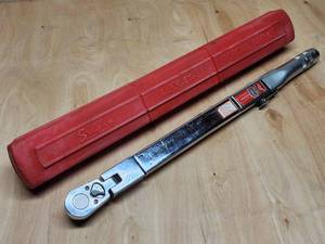 lot 25 image: Large SNAP-ON Torque Wrench