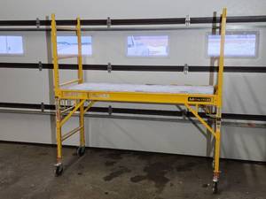 lot 53 image: Drywall Scaffolding Unit