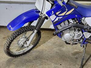 lot 8 image: Yamaha TT-R 125 Dirt Bike