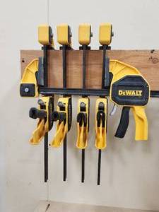 lot 75 image: (5) DeWalt Woodworking Clamps