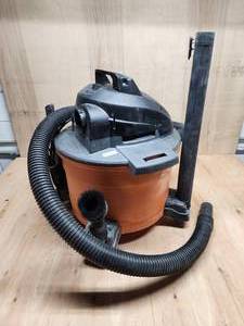 lot 80 image: Ridgid 6 Gallon Shop Vac