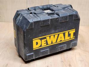 lot 136 image: DeWalt Electric Palm Sander