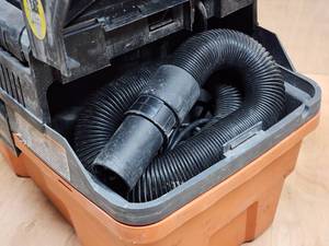 lot 135 image: Ridgid Portable Pro Pack Vac