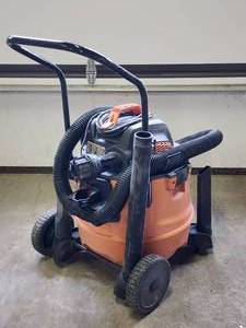 lot 29 image: Ridgid 16 Gallon Shop Vacuum
