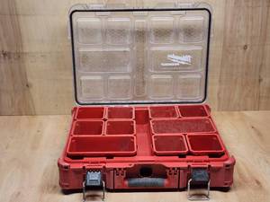 lot 184 image: Milwaukee Red Hardware Organizer