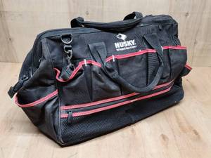 lot 194 image: Large Husky Soft Sided Tool Bag
