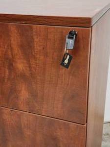 lot 219 image: (4) Drawer Filing Cabinet with Locking Keys
