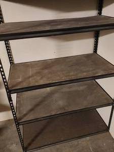 lot 198 image: Metal shelving Unit