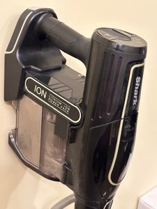 lot 225 image: Shark Stick Vacuum