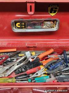 lot 79 image: Craftsman (3) Drawer Bench Toolbox with Contents