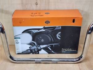 lot 373 image: New Harley Davidson Motorcycle Speakers and Handle Bars