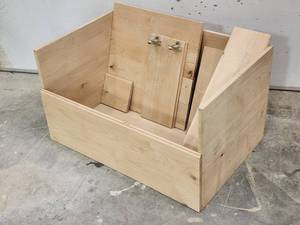 lot 329 image: Unfinished Toy Box Project