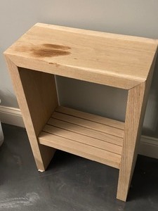 lot 257 image: Petite Accent Table