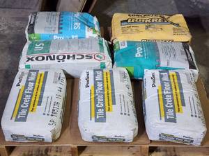 lot 277 image: Pallet of Building Material